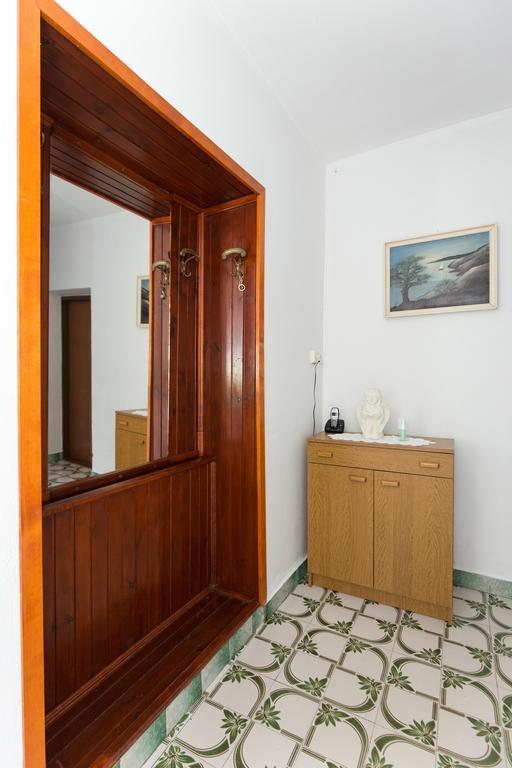 Apartment Boris Сень Екстер'єр фото